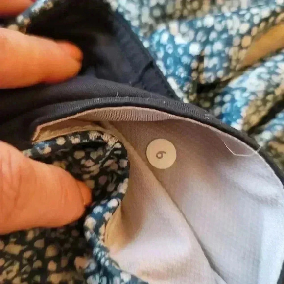 Lululemon Athletica Leggings Bundle Set Of 4 Different Sizes See Details - Picture 3 of 9